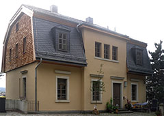 Mehrfamilienhaus
